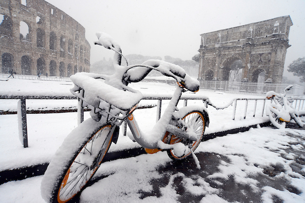 Straordinaria nevicata a Roma